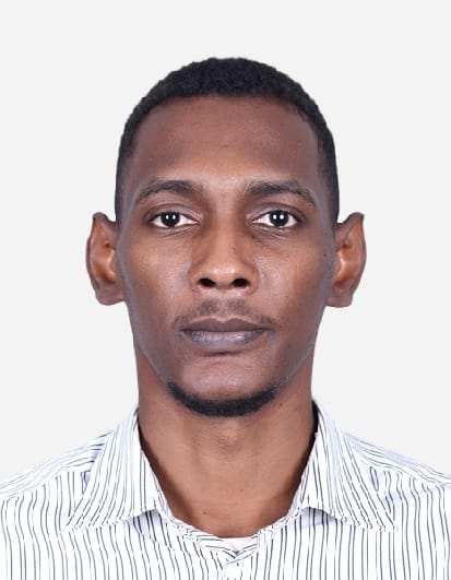 على عيسى ازرق